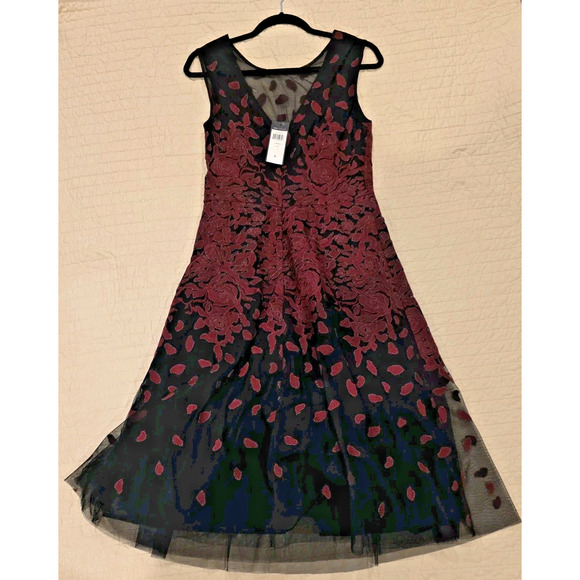 BCBG Max Azria Dress 8 Red Black Floral Embroidered Tulle Mesh Gown Formal NWT - Picture 4 of 13